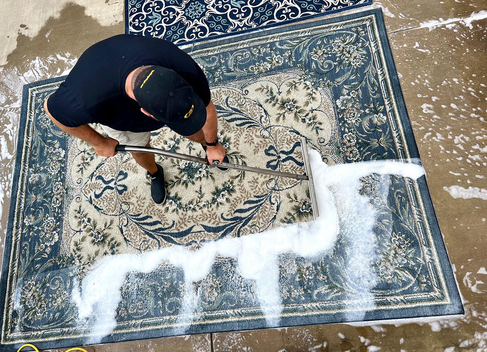 carpet-cleaning